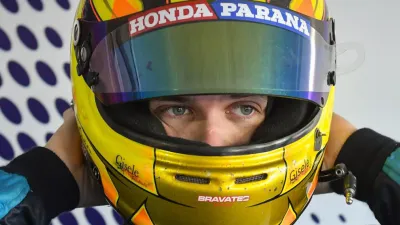 “Otro toque me deja sin podio, teníamos un gran auto”, lamentó Exequiel Bastidas