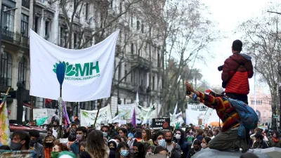 Kayakistas reclamaron que se trate "urgente" la Ley de Humedales