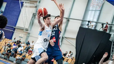 La selección que dirige el colonense Daniel Farabello perdió el invicto en el Mundial U19