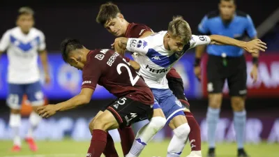 Fútbol: Lanús y Vélez definen al primer finalista de la Copa Sudamericana