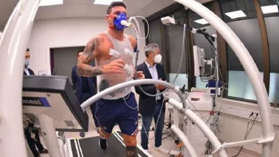 Messi corre