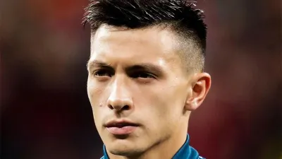 “Scaloni es un buen entrenador y se ve reflejado”, señaló el gualeyo Lisandro Martínez