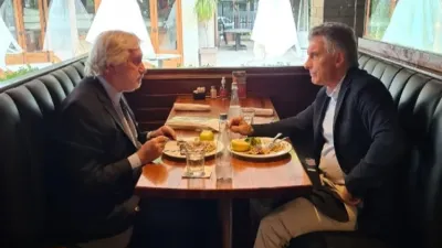 Macri almorzó con el procurador bonaerense, y recibió críticas del gobierno