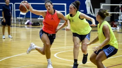 Dos entrerrianas luchan por un lugar en la selección argentina para el Sudamericano U18