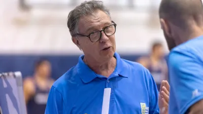 El entrenador Rubén Magnano formará parte del salón de la fama de la FIBA