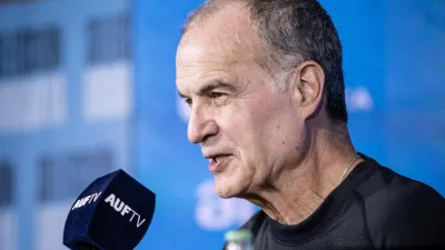 “No tuvieron que convencerme de venir a la selección de Uruguay”, expresó Marcelo Bielsa