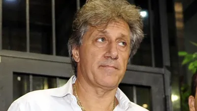 Sergio Marchi pidiò “que se respeten los salarios a los futbolistas y los empleados”