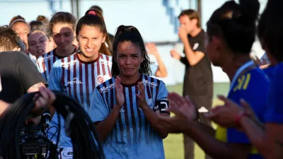 “No somos solamente 11 en la cancha, somos millones", afirmó la entrerriana Mariana Gaitán
