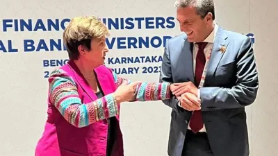 Kristalina Georgieva y Sergio Massa durante la reunión oficial en la India.