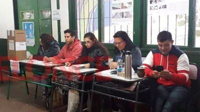 Mesa 406 de la Escuela Filiberto Reula de Lomas del Mirador