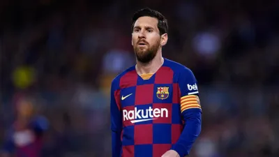 Según Messi, sigue en Barcelona "porque la única manera de salir era pagando la cláusula"