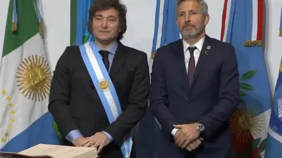 Imagen de archivo de Javier Milei y Rogelio Frigerio.