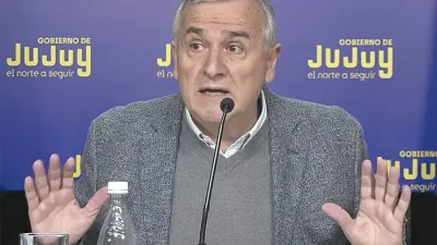 El gobernador jujeño admitió que derogará dos artículos de la reforma constitucional.