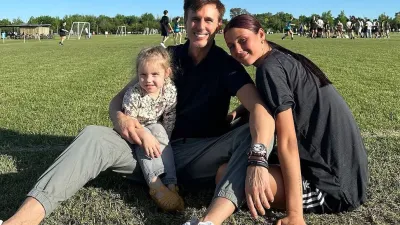 Roberto García Moritán con sus hijas, Delfina y Anita. (Instagram, Robertogmoritan)