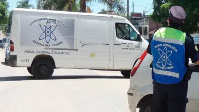 Pese a la asistencia de los vecinos, una mujer murió al ser atropellada por un auto cuando cruzaba la calle en Paraná.