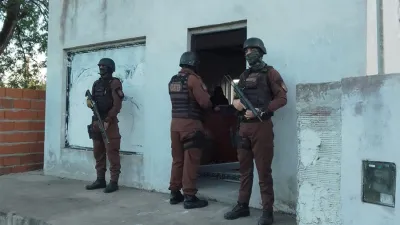 Los allanamientos se realizaron en Victoria, Strobel y en la UP 1 de Paraná.