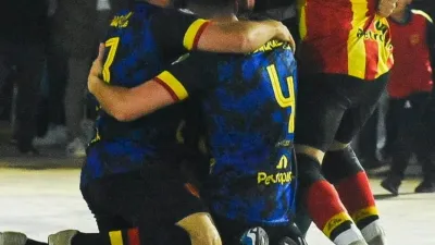 Don Bosco y Neuquén jugarán la final de la Elite del Futsal Paranaense