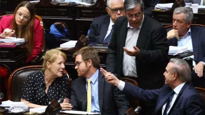 La oposición se agrupa para rechazar el DNU que aumenta en $100.000 millones los gastos reservados de la resucitada Secretaría de Inteligencia del Estado (SIDE).