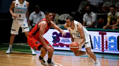 Básquet: con presencia entrerriana, San Martín ganó el clásico que abrió la Liga Nacional
