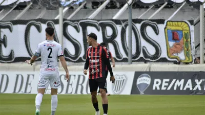 Patronato empató sin goles con Estudiantes en Caseros.
