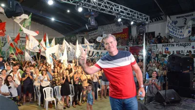 El intendente de Gualeguaychú, Esteban Martín Piaggio, indicó que no se presentará en las PASO y dio su apoyo a Adán Bahl para la gobernación.