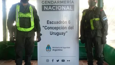 Efectivos del Escuadrón 6 “Concepción del Uruguay” interceptaron un transporte de encomiendas procedente de Puerto Iguazú (Misiones), con destino final Pablo Nogués (Buenos Aires).