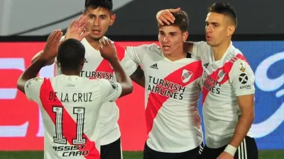 River celebra