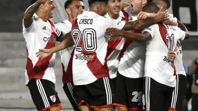 River venció a Unión de Santa Fe y se afianzó a la cima del campeonato