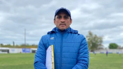 Fútbol: Romeo Molina asumió como nuevo DT de Sportivo Urquiza