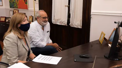 La ministra de Gobierno y Justicia, Rosario Romero, encabezó la entrega de aportes de los programas 1.000 Evitas a Juntas de Gobierno y comunas con una inversión de 12 millones de pesos.