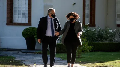 Llegarán en los próximos días al país un millón de dosis de la vacuna SARS COV-2 producida en China, de acuerdo a la autorización de emergencia que firmó la ministra Vizzotti.