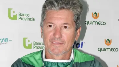 Internaron por coronavirus al ex DT de Patronato, Mario Sciacqua