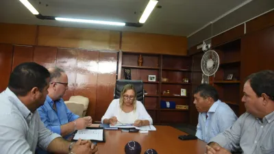 Santa Cruz junto a Paira