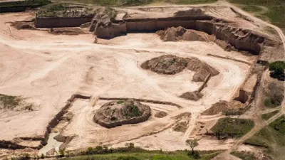 Las areneras, de la mano de la Corufa, siguen ganando tiempo.