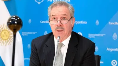 Felipe Solá