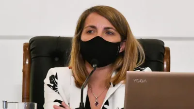 Laura Stratta.