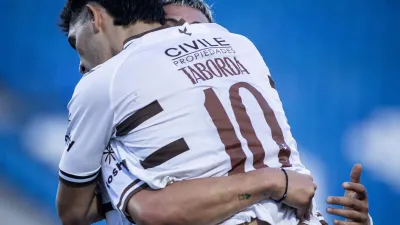 El entrerriano Vicente Taborda anotó el gol de Platense en el empate con Godoy Cruz
