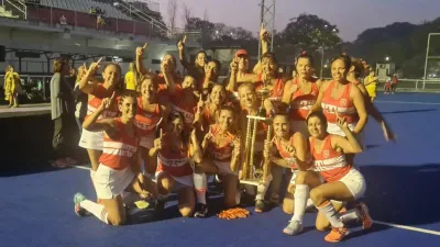 Torneo Nacional Mamis Hockey: Talleres Rojo se consagró campeón de la Copa de Oro