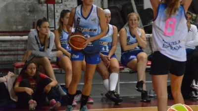Rowing prolongó su andar ganador en el Dos Orillas Femenino