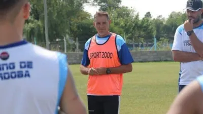 Federal A: el primer rival de Atlético Paraná se quedó sin director técnico