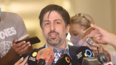 Nicolás Trotta encabezó la reunión con los gremios docentes