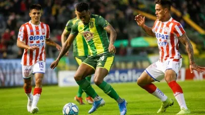 En Mar del Plata, Unión volvió a la victoria con aporte paranaense y hundió a Aldosivi