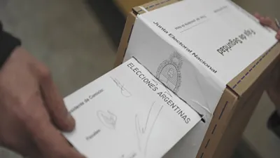 urna elecciones