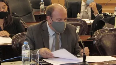 El presidente del interbloque de Juntos por el Cambio, Esteban Vitor, lamentó la falta de respuestas de la ministra de Salud de la provincia.