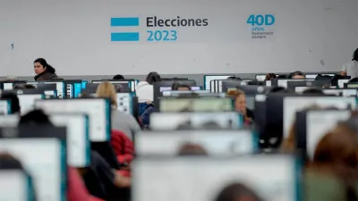 En caso que hoy ninguna fuerza electoral logre el triunfo exigido para ganar en primera vuelta, el balotaje se realizará el 19 de noviembre.