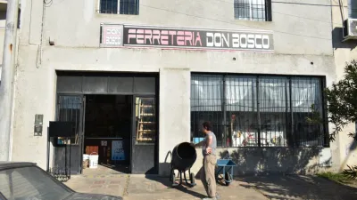 ferretería asaltada