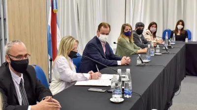 Firmaron el convenio para la recuperación de la histórica sinagoga Sonnenfeld