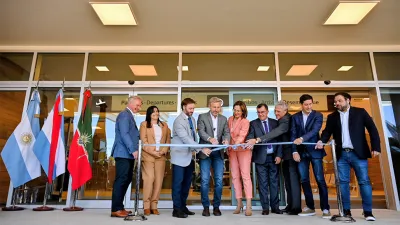 El primer mandatario provincial presidió la inauguración de las obras de ampliación y modernización del aeropuerto “Comodoro Pierrestegui” de Concordia.