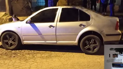 La Policía detuvo a una persona por tentativa de homicidio. Secuestró un automóvil, un arma de fuego y otros elementos de interés para la causa.