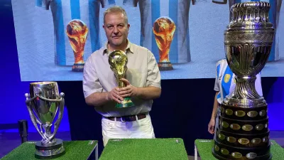Alejandro Schneider